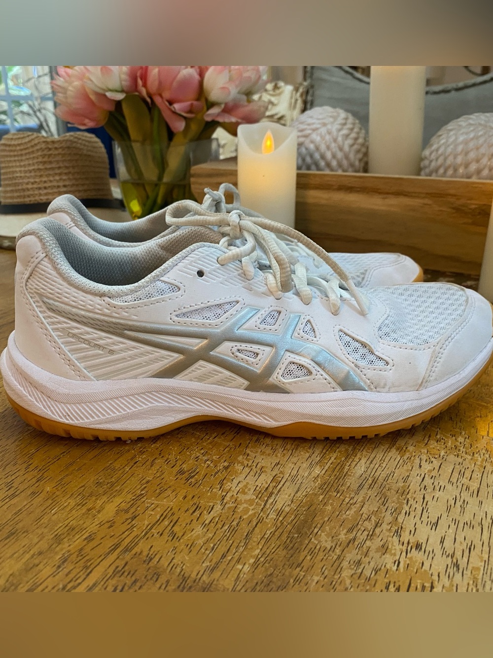 ASICS Women's Upcourt 6 Volleyball Shoes…size 8.